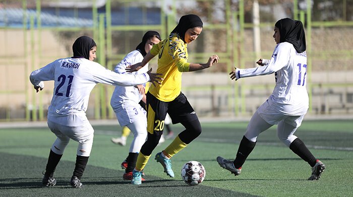 Ava Tehran 0 - 2 Sepahan Isfahan