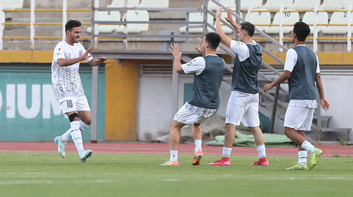 Nirou Zamini Tehran ۰ v ۱ Palayesh Naft Bandar Abbas