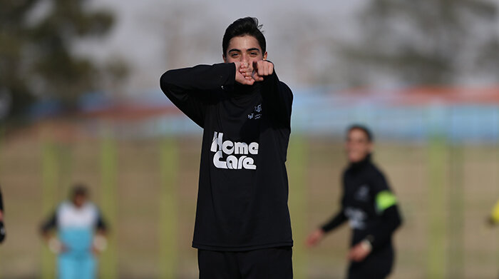 Ava Tehran 2 v ۰ Taran Alborz