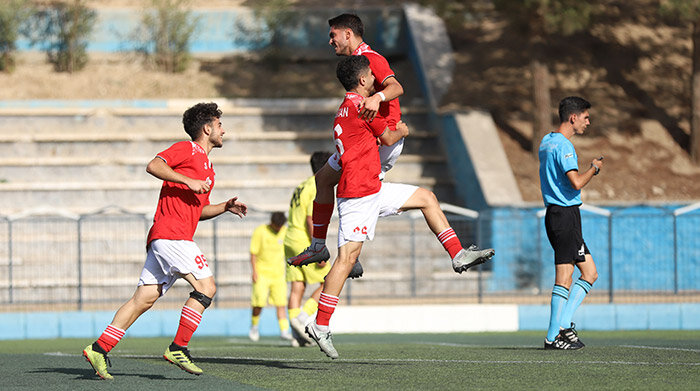 اکباتان تهران ۲ - ۱ هوادار