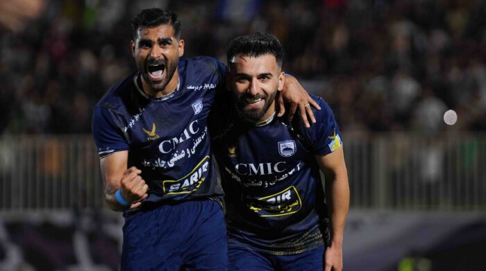 Chadormalou Ardakan. 2 v 2 Tractor S.C.