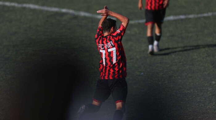 آکادمی کیا ۵ - ۱ آریا سپاکو