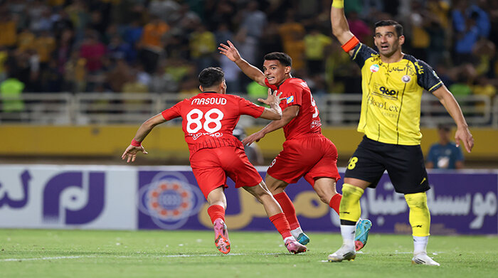 Sepahan 1 v 2 Tractor S.C.