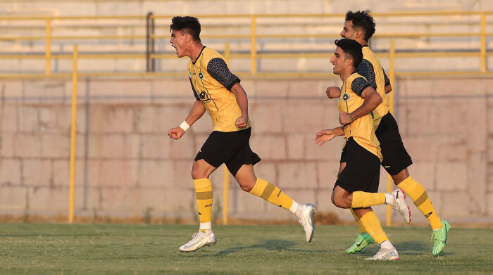Sepahan (B) 1 v ۰ Setaregan Sorkh