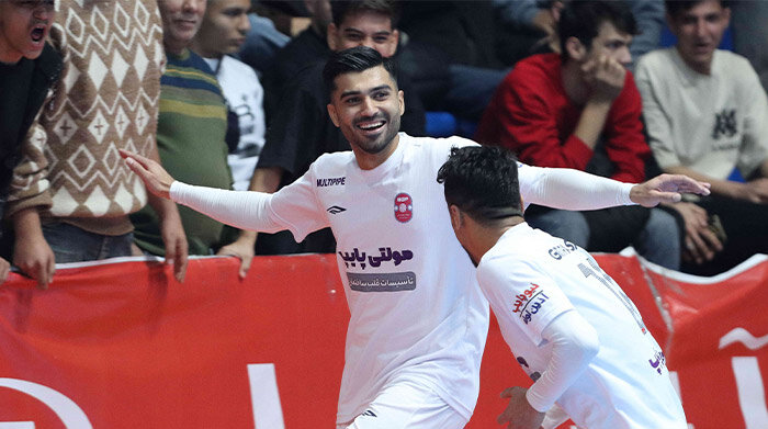 Giti Pasand Esfahan 4 v 1 Foolad Zarand Iranian