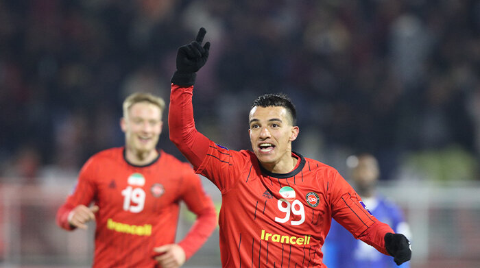 Tractor S.C. 2 v 1 Al-Duhail SC