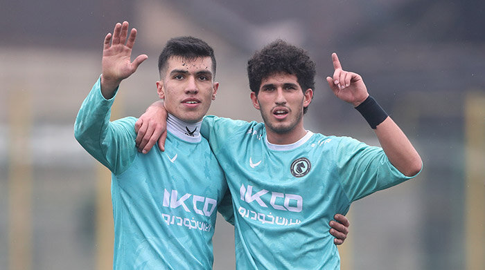 Delvar Afraz ۰ v 2 Paykan