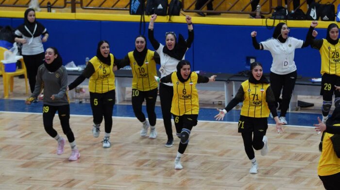 Sang Ahan Bafq 30 v ۳۶ Foulad Mobarakeh Sepahan