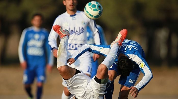 Esteghlal 3 - 0 