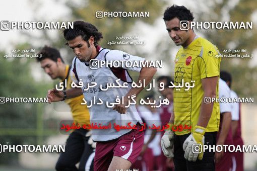 1029916, Tehran, , Persepolis Football Team Training Session on 2011/08/20 at Derafshifar Stadium
