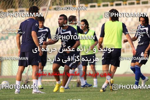 1030018, Tehran, , Esteghlal Football Team Training Session on 2011/08/22 at Shahid Dastgerdi Stadium
