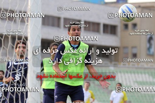 1029990, Tehran, , Esteghlal Football Team Training Session on 2011/08/22 at Shahid Dastgerdi Stadium
