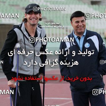 1030685, Tehran, , Esteghlal Football Team Training Session on 2011/08/29 at Shahid Dastgerdi Stadium