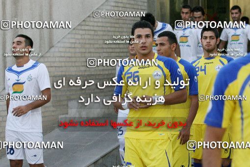 1033444, Tehran, Iran, لیگ برتر فوتبال ایران، Persian Gulf Cup، Week 8، First Leg، Naft Tehran 3 v 1 Malvan Bandar Anzali on 2011/09/25 at Shahid Dastgerdi Stadium