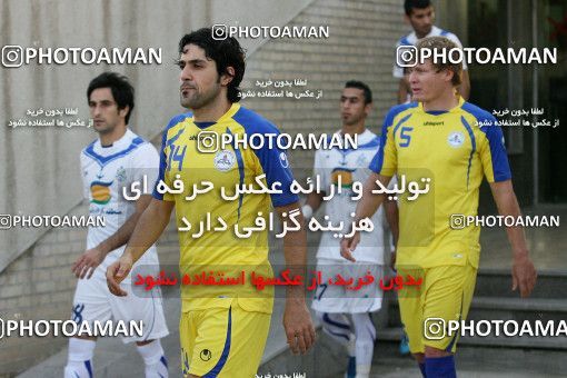 1033389, Tehran, Iran, لیگ برتر فوتبال ایران، Persian Gulf Cup، Week 8، First Leg، Naft Tehran 3 v 1 Malvan Bandar Anzali on 2011/09/25 at Shahid Dastgerdi Stadium