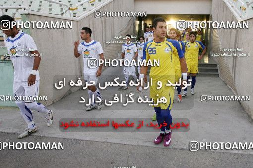 1033518, Tehran, Iran, لیگ برتر فوتبال ایران، Persian Gulf Cup، Week 8، First Leg، Naft Tehran 3 v 1 Malvan Bandar Anzali on 2011/09/25 at Shahid Dastgerdi Stadium