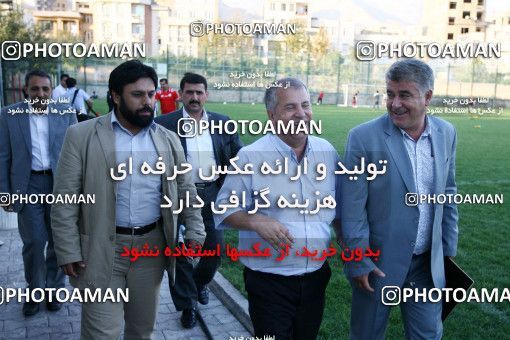 1033952, Tehran, , Persepolis Football Team Training Session on 2011/09/27 at Kheyrieh Amal Stadium