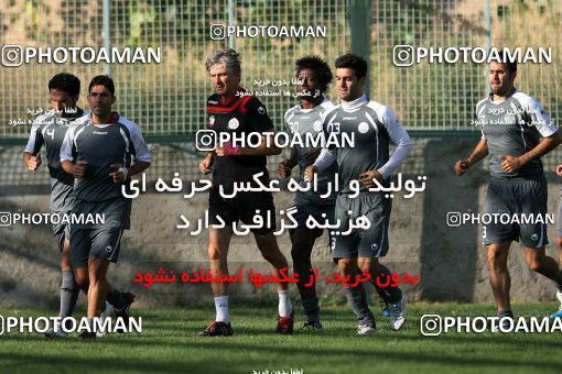 1033961, Tehran, , Persepolis Football Team Training Session on 2011/09/27 at Kheyrieh Amal Stadium