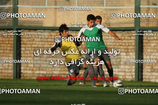 1033955, Tehran, , Persepolis Football Team Training Session on 2011/09/27 at Kheyrieh Amal Stadium