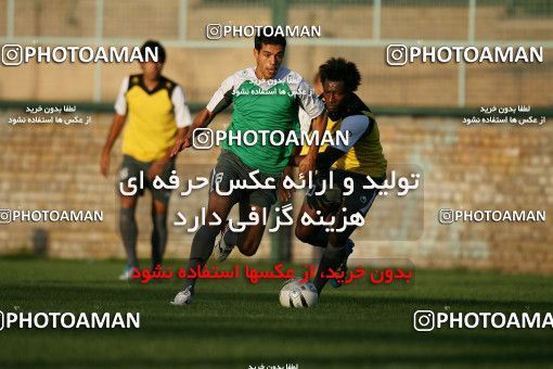 1034027, Tehran, , Persepolis Football Team Training Session on 2011/09/27 at Kheyrieh Amal Stadium