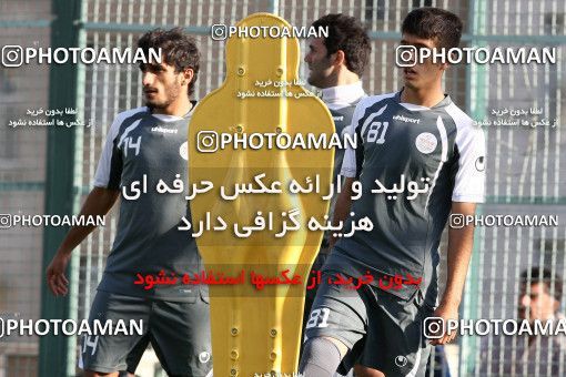 1034032, Tehran, , Persepolis Football Team Training Session on 2011/09/27 at Kheyrieh Amal Stadium
