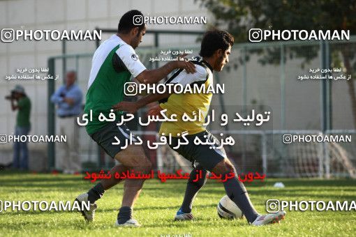 1034089, Tehran, , Persepolis Football Team Training Session on 2011/09/27 at Kheyrieh Amal Stadium
