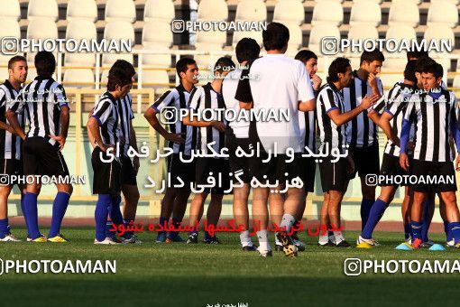 1038532, Tehran, , Esteghlal Football Team Training Session on 2011/10/08 at Shahid Dastgerdi Stadium