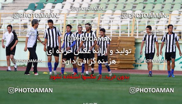 1038519, Tehran, , Esteghlal Football Team Training Session on 2011/10/08 at Shahid Dastgerdi Stadium