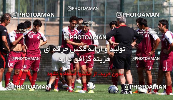 1038691, Tehran, , Persepolis Football Team Training Session on 2011/10/12 at Kheyrieh Amal Stadium
