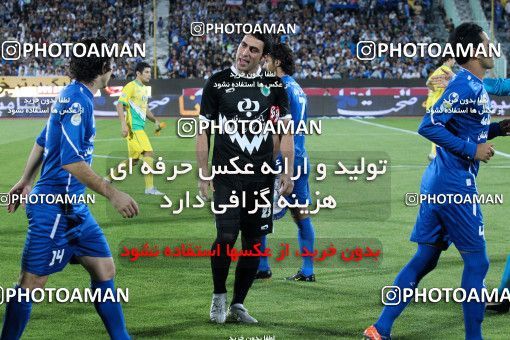 1040044, Tehran, [*parameter:4*], لیگ برتر فوتبال ایران، Persian Gulf Cup، Week 10، First Leg، Esteghlal 1 v 1 Rah Ahan on 2011/10/14 at Azadi Stadium