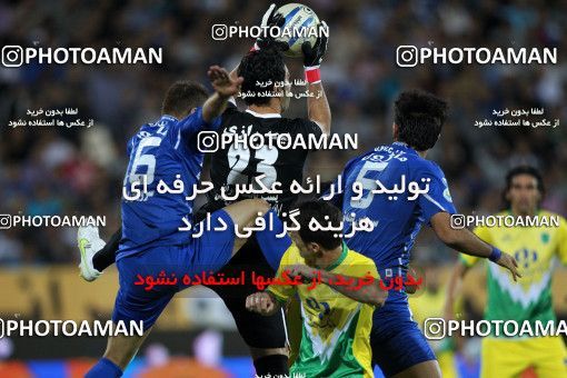 1040226, Tehran, [*parameter:4*], لیگ برتر فوتبال ایران، Persian Gulf Cup، Week 10، First Leg، Esteghlal 1 v 1 Rah Ahan on 2011/10/14 at Azadi Stadium