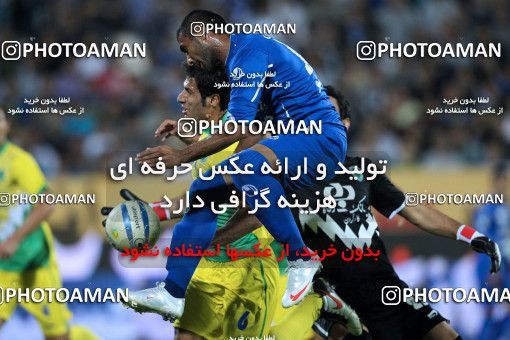 1040243, Tehran, [*parameter:4*], لیگ برتر فوتبال ایران، Persian Gulf Cup، Week 10، First Leg، Esteghlal 1 v 1 Rah Ahan on 2011/10/14 at Azadi Stadium