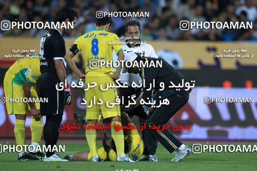 1039985, لیگ برتر فوتبال ایران، Persian Gulf Cup، Week 10، First Leg، 2011/10/14، Tehran، Azadi Stadium، Esteghlal 1 - ۱ Rah Ahan