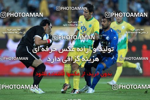 1040138, Tehran, [*parameter:4*], لیگ برتر فوتبال ایران، Persian Gulf Cup، Week 10، First Leg، Esteghlal 1 v 1 Rah Ahan on 2011/10/14 at Azadi Stadium
