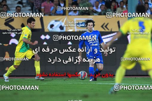 1040293, Tehran, [*parameter:4*], لیگ برتر فوتبال ایران، Persian Gulf Cup، Week 10، First Leg، Esteghlal 1 v 1 Rah Ahan on 2011/10/14 at Azadi Stadium