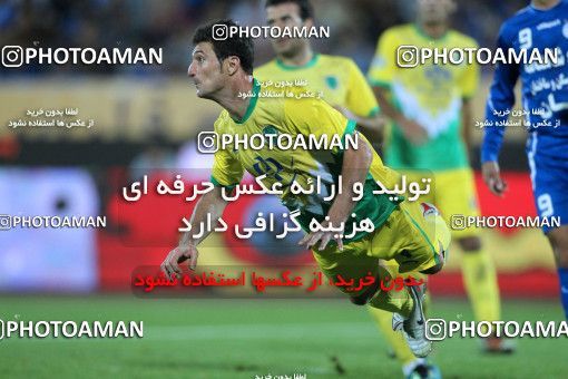 1039995, Tehran, [*parameter:4*], لیگ برتر فوتبال ایران، Persian Gulf Cup، Week 10، First Leg، Esteghlal 1 v 1 Rah Ahan on 2011/10/14 at Azadi Stadium