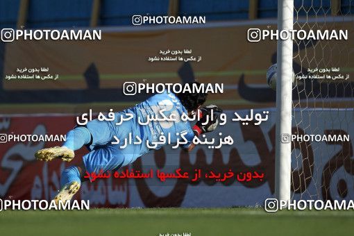 1041599, Tehran, [*parameter:4*], لیگ برتر فوتبال ایران، Persian Gulf Cup، Week 11، First Leg، Rah Ahan 1 v 1 Sepahan on 2011/10/20 at Ekbatan Stadium
