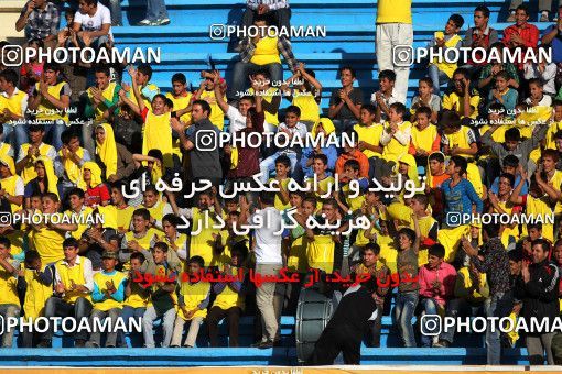 1041683, Tehran, [*parameter:4*], لیگ برتر فوتبال ایران، Persian Gulf Cup، Week 11، First Leg، Rah Ahan 1 v 1 Sepahan on 2011/10/20 at Ekbatan Stadium