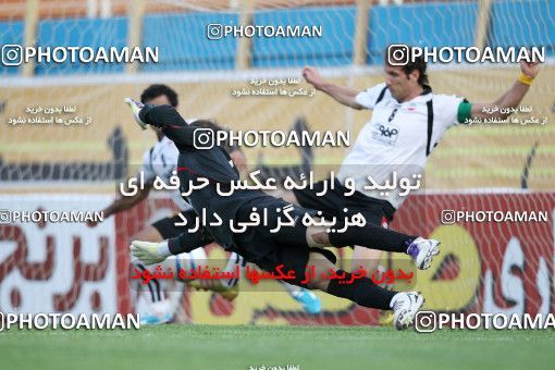 1041373, Tehran, [*parameter:4*], لیگ برتر فوتبال ایران، Persian Gulf Cup، Week 11، First Leg، Rah Ahan 1 v 1 Sepahan on 2011/10/20 at Ekbatan Stadium