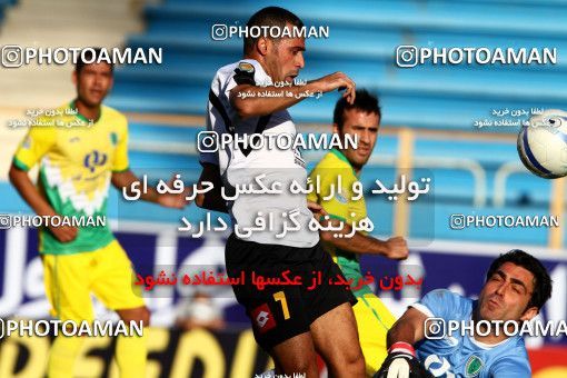 1041875, Tehran, [*parameter:4*], لیگ برتر فوتبال ایران، Persian Gulf Cup، Week 11، First Leg، Rah Ahan 1 v 1 Sepahan on 2011/10/20 at Ekbatan Stadium