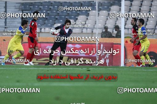 1042783, Tehran, [*parameter:4*], لیگ برتر فوتبال ایران، Persian Gulf Cup، Week 11، First Leg، Persepolis 0 v 0 Naft Tehran on 2011/10/21 at Azadi Stadium