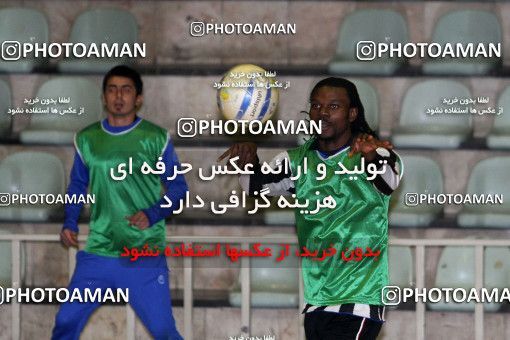 1045122, Tehran, , Esteghlal Training Session on 2011/10/27 at Shahid Dastgerdi Stadium