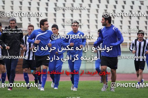 1045073, Tehran, , Esteghlal Football Team Training Session on 2011/10/27 at Shahid Dastgerdi Stadium