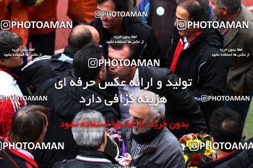 1045144, لیگ برتر فوتبال ایران، Persian Gulf Cup، Week 12، First Leg، 2011/10/29، Rasht، Shahid Dr. Azodi Stadium، Damash Gilan 2 - 3 Persepolis