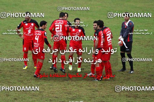 1045168, Rasht, Iran, لیگ برتر فوتبال ایران، Persian Gulf Cup، Week 12، First Leg، Damash Gilan 2 v 3 Persepolis on 2011/10/29 at Shahid Dr. Azodi Stadium