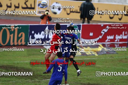 1045337, Rasht, Iran, لیگ برتر فوتبال ایران، Persian Gulf Cup، Week 12، First Leg، Damash Gilan 2 v 3 Persepolis on 2011/10/29 at Shahid Dr. Azodi Stadium