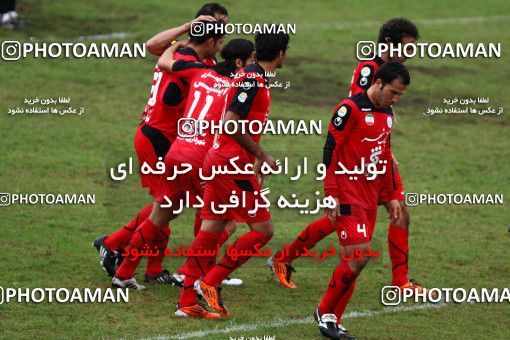 1045306, لیگ برتر فوتبال ایران، Persian Gulf Cup، Week 12، First Leg، 2011/10/29، Rasht، Shahid Dr. Azodi Stadium، Damash Gilan 2 - 3 Persepolis