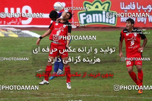 1045129, لیگ برتر فوتبال ایران، Persian Gulf Cup، Week 12، First Leg، 2011/10/29، Rasht، Shahid Dr. Azodi Stadium، Damash Gilan 2 - 3 Persepolis
