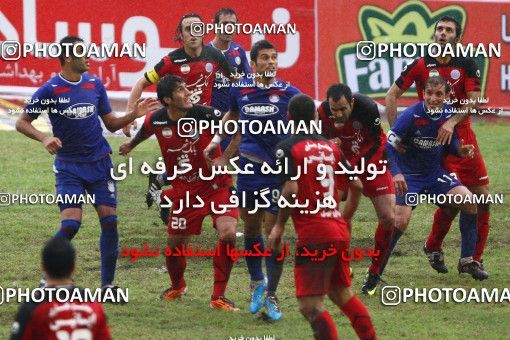1045269, Rasht, Iran, لیگ برتر فوتبال ایران، Persian Gulf Cup، Week 12، First Leg، Damash Gilan 2 v 3 Persepolis on 2011/10/29 at Shahid Dr. Azodi Stadium