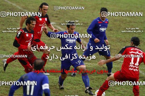 1045254, لیگ برتر فوتبال ایران، Persian Gulf Cup، Week 12، First Leg، 2011/10/29، Rasht، Shahid Dr. Azodi Stadium، Damash Gilan 2 - 3 Persepolis
